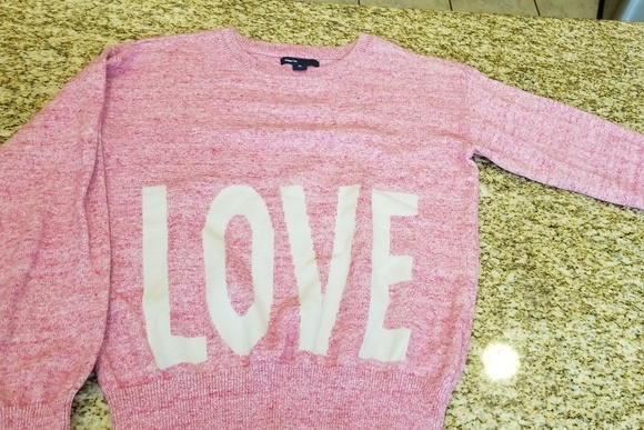 Pink Sweater - Picture 2 of 6